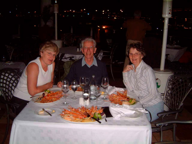 fast_food_at_baia_s_.jpg