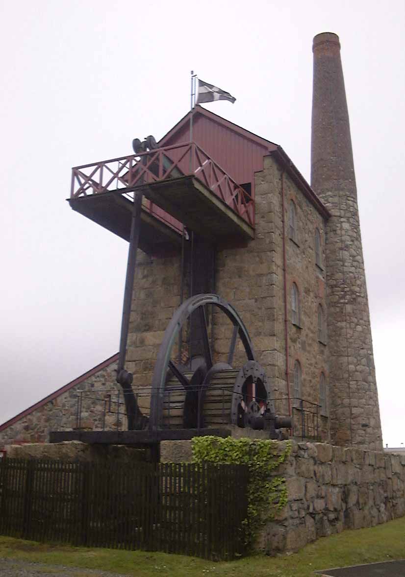 F16a.jpg (56795 bytes)