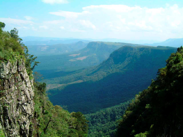 god_s_window_overlooking_the_blyde_river_canyon.jpg
